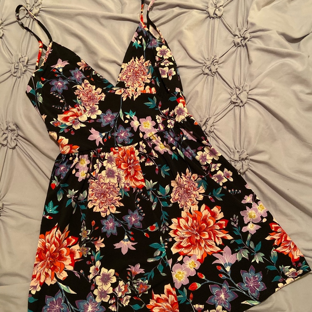 Black flower romper